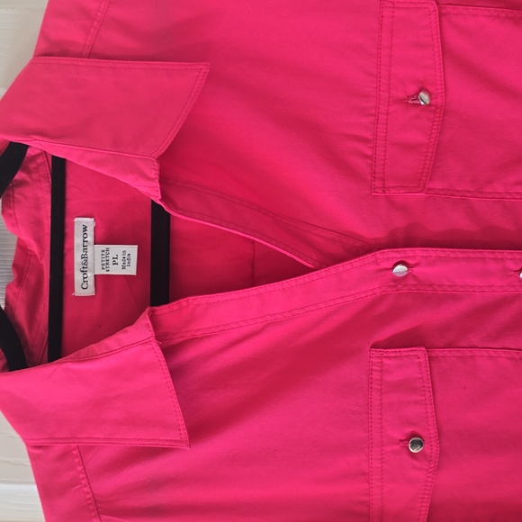 CROFT AND BARROW WOMEN'S PETITE FUSCIA PINK FRONT BUTTON SHIRT SIZE PETITE LARGE - Picture 3 of 16